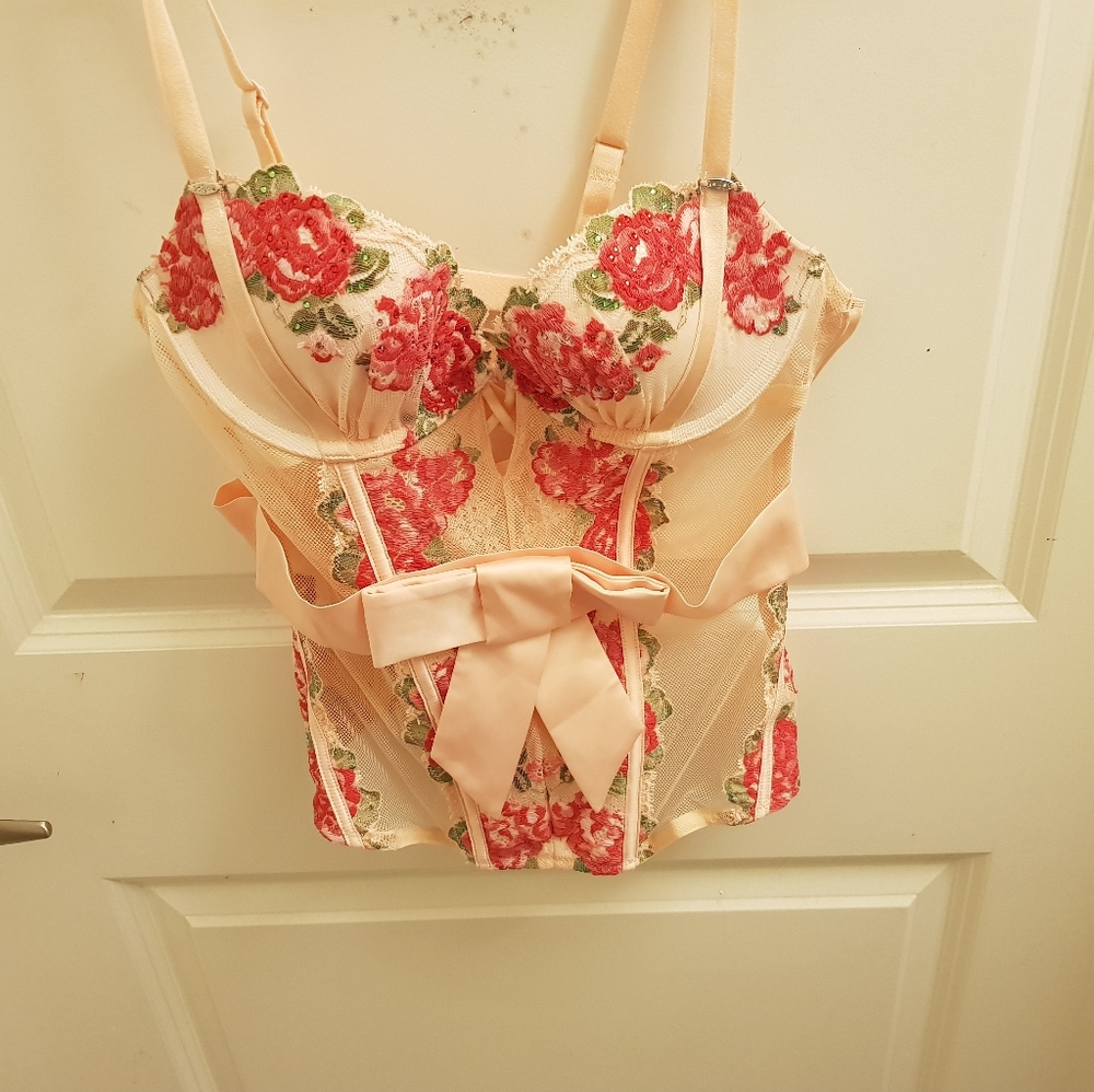 COPY - Victoria's Secret Corset in pink color with roses(zipper fixed!)